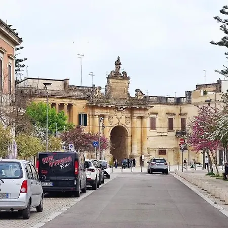 Ferienwohnung Family And Friends House Lecce Exterior foto